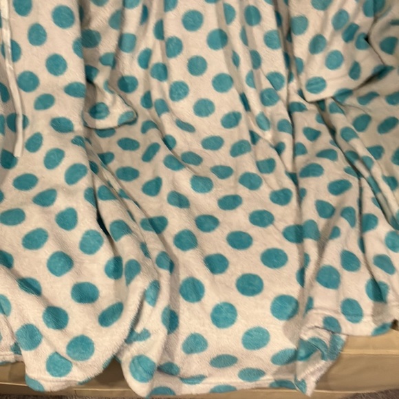 Kim Rogers Blue/White Robe - Picture 7 of 10